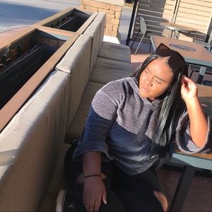 Meet your Posher, Candisha